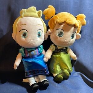 Disney Store authentic ‘Frozen’ toddler Anna & Elsa soft plush dolls (set of 2)